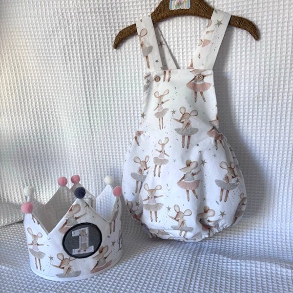 Conjunto de cumpleaños Corona y Ranitas bailarinas
